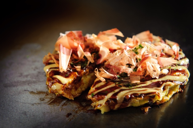 The elusive okonomiyaki (photo by luke chan)